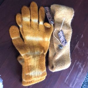 Peruvian alpaca ear warmer and gloves